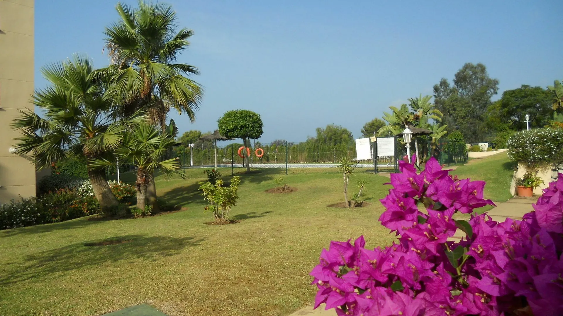 Townhouse In Marbella - Sea View Apartment